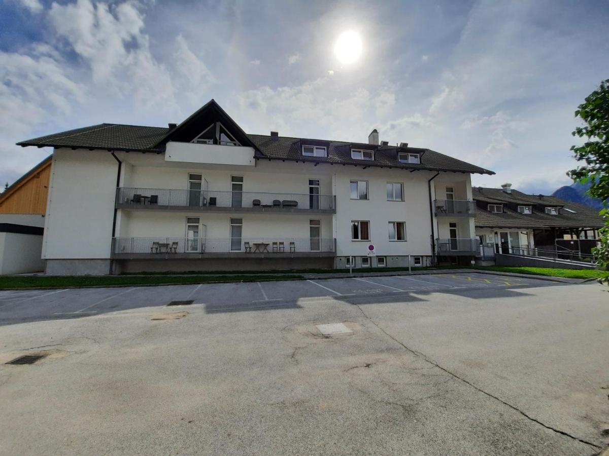 Apartments Trio Kranjska Gora Ngoại thất bức ảnh